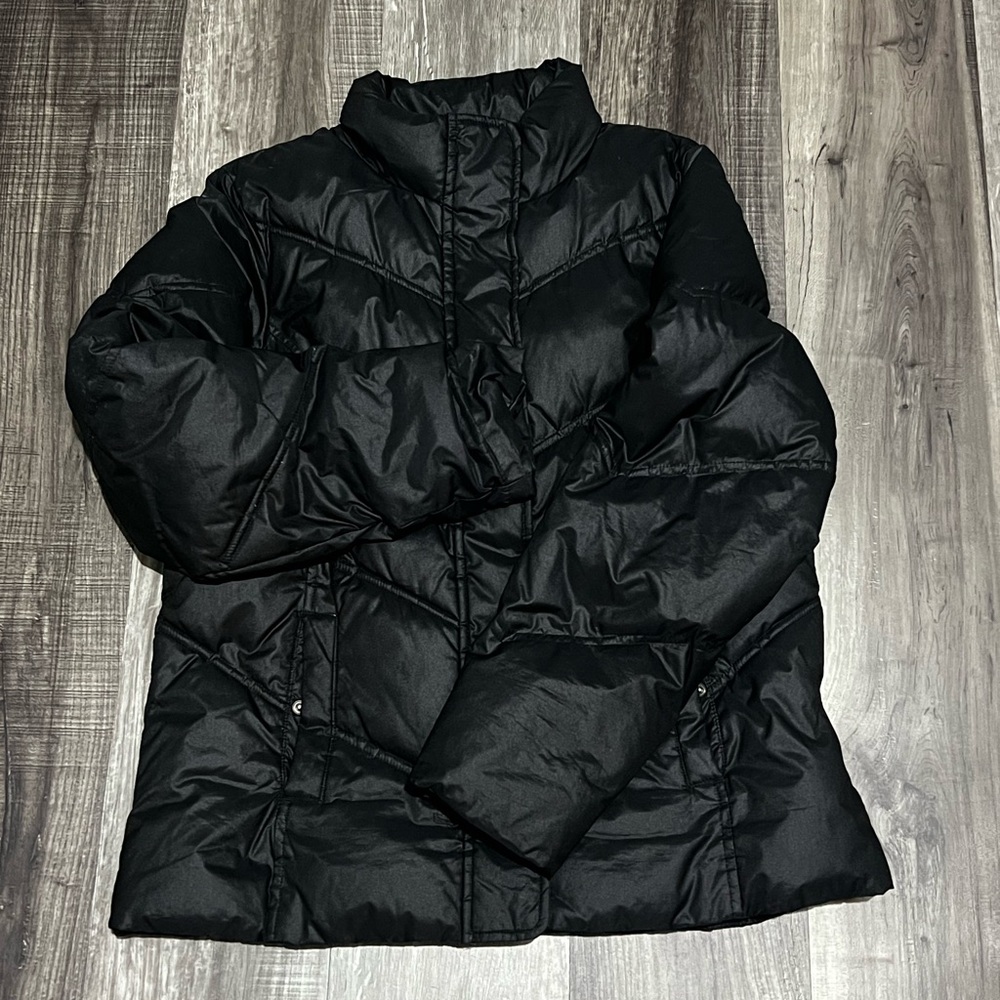 GAP Women's Classic Black Puffer Jacket